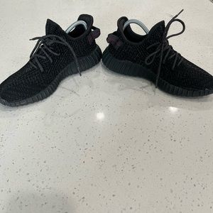 *Mismatched Sizes* Black Yeezy Boosts